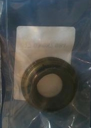 Renault UN1 gearbox transaxle front input shaft oil seal
